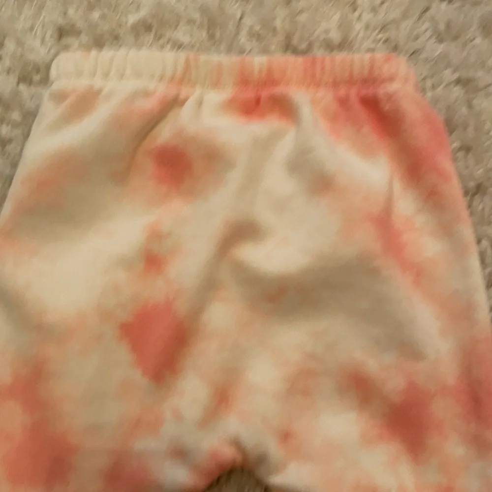 GAP Baby Girls Dip dyed tie dyed adorable sweat pants!